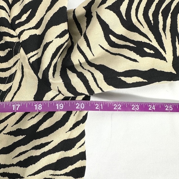 Silk Blend Zebra Print Blazer Jacket Structured Mob Wife Statement Coat L 12 - Picture 8 of 9